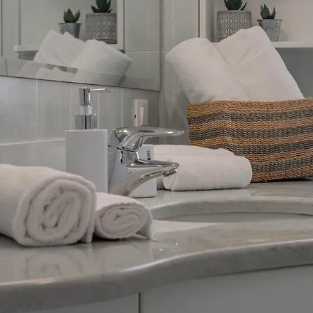 H11 Casapa Parcheggio - Lägenhet Sanremo