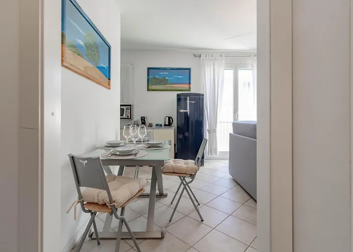 H11 Casapa Parcheggio - * سانريمو